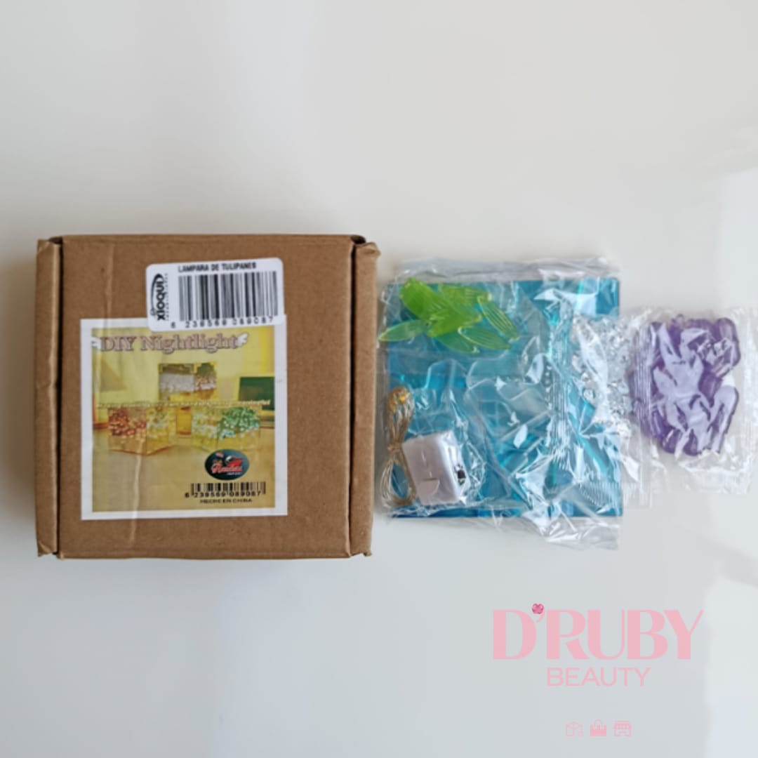 LAMPARA DE TULIPANES